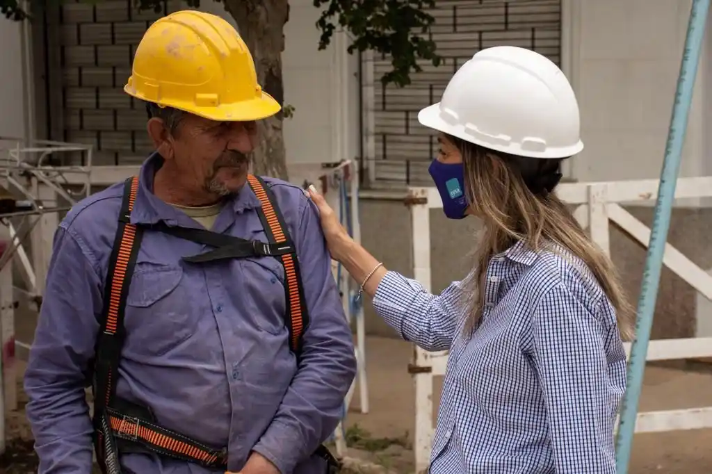 Tres de Febrero: Galmarini visitó una importante obra cloacal en el barrio Ejército de los Andes