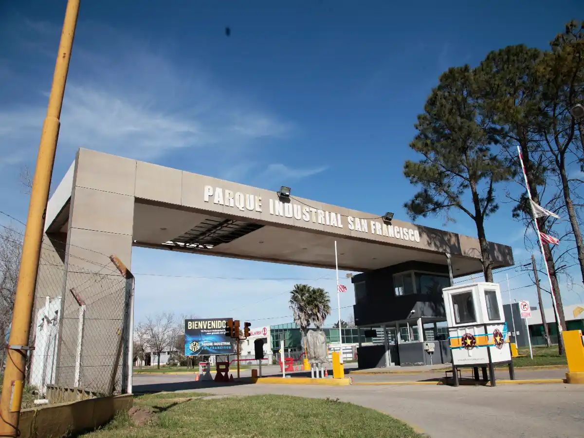 Más de 40 industrias demoran su radicación en  el Parque por la crisis 