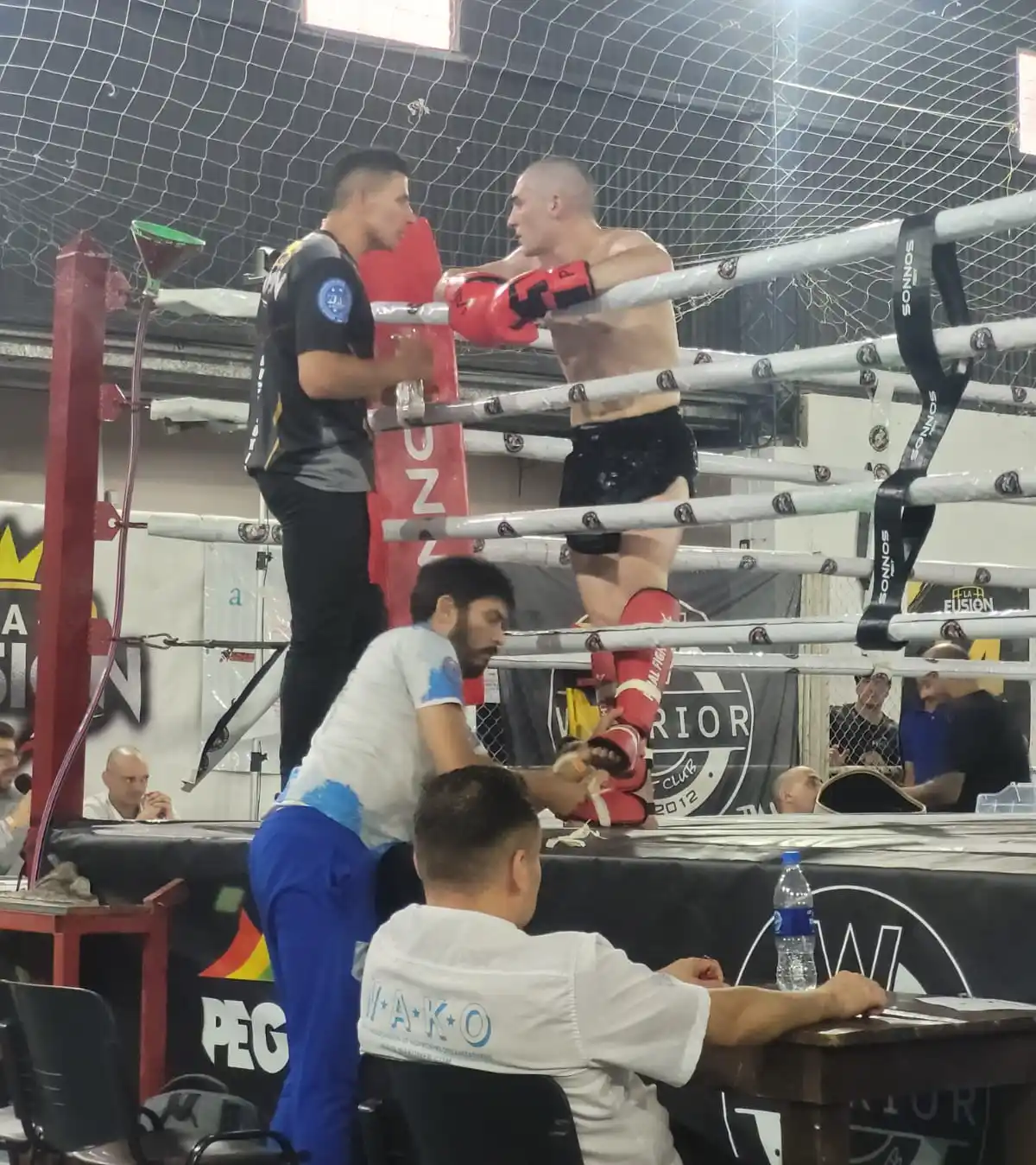 Juan Bordalecou ganó por nocaut en la gala Fusión WAKO PRO de kickboxing