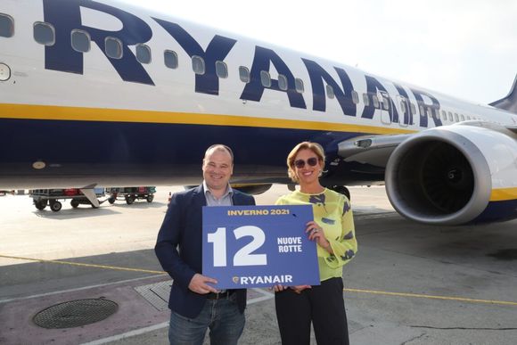 Ryanair in Naples: another based aircraft this winter, 12 new routes