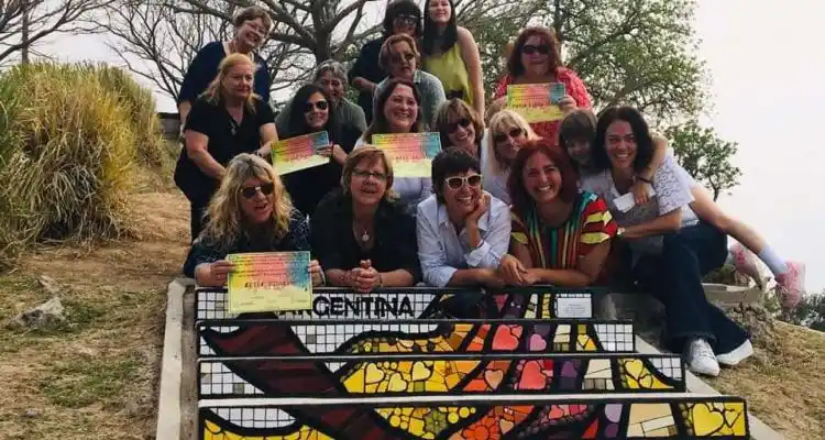 Inauguraron la “escalera mosaicolores”