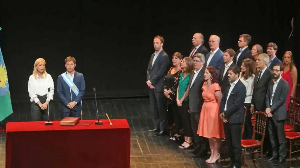 Kicillof le tomó juramento a sus Ministros: "El Estado tiene que ser militante y compañero"