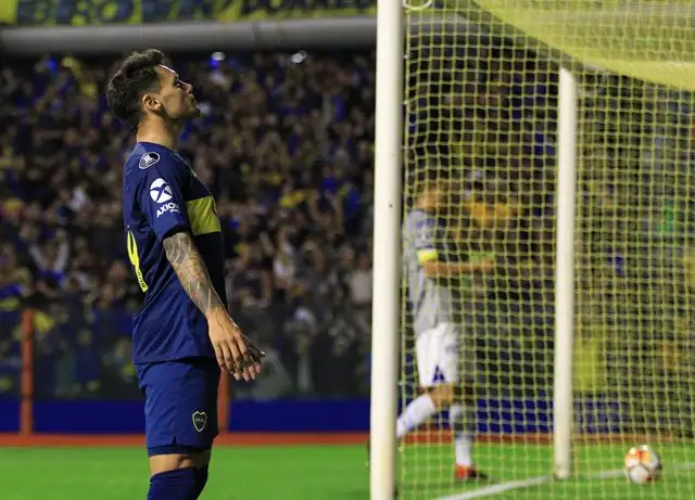 Boca sacó ventaja en la Bombonera