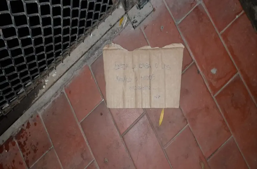 «Dejá la casa o los matamos a todos»: balearon dos viviendas en distintos puntos y recrudece la violencia en Rosario