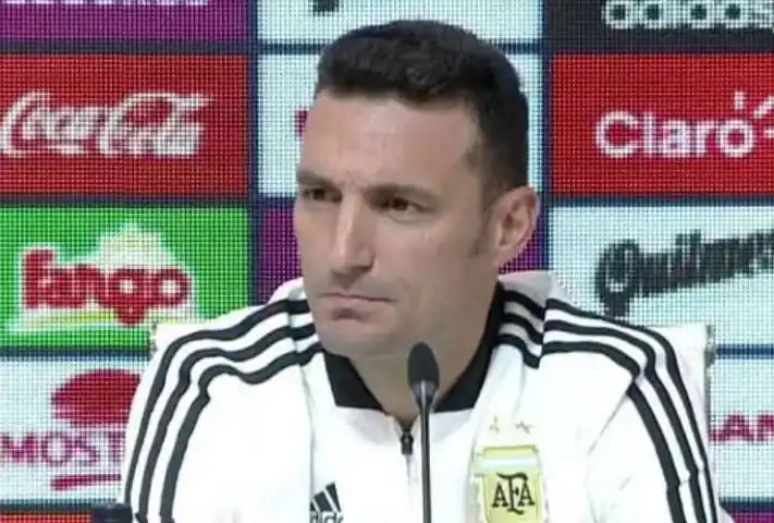 «No hablé con Messi sobre su futuro con Argentina»