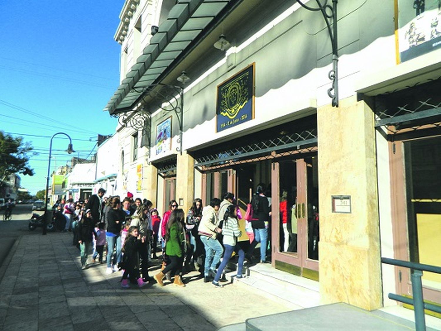 La Municipalidad organiza funciones gratuitas en el Teatro