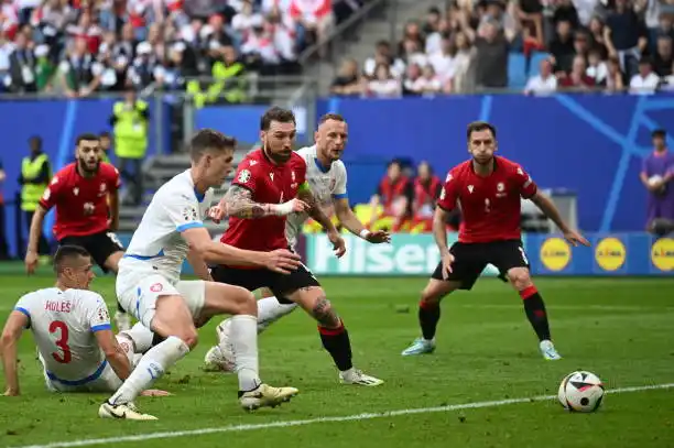 Georgia y República Checa, en un empate que perjudicó a los dos.
