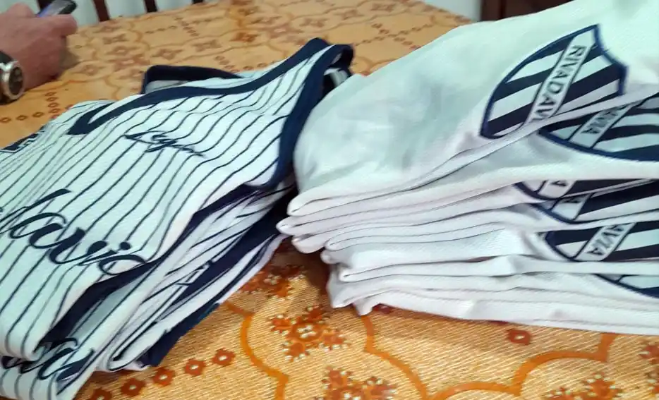 Camisetas. Fueron encontradas en el Parque Camet de Mar del Plata