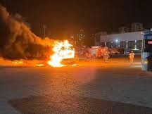 Estallaron tres colectivos en una ciudad de Israel