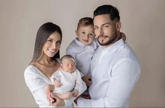 UNA TERNURITA: Aranza, la hija de Arán y Rosmeri, cumple dos meses