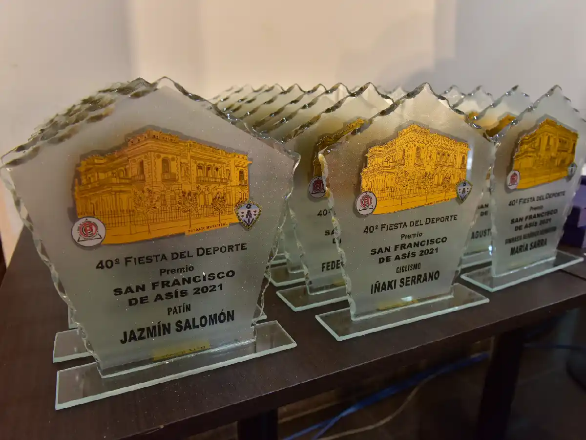 Todos los ganadores de la noche 