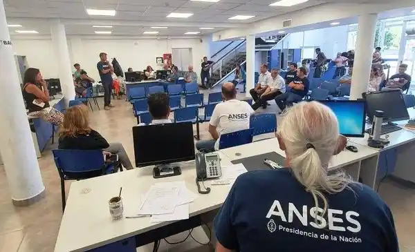 ANSES ratificó aumentos para AUH, AUE y SUAF