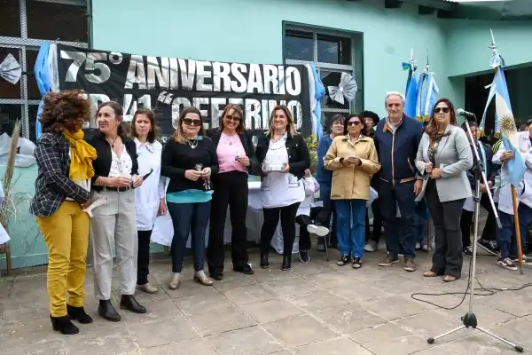 Se desarrollaron los festejos por el 75º aniversario de la escuela rural Nº 41