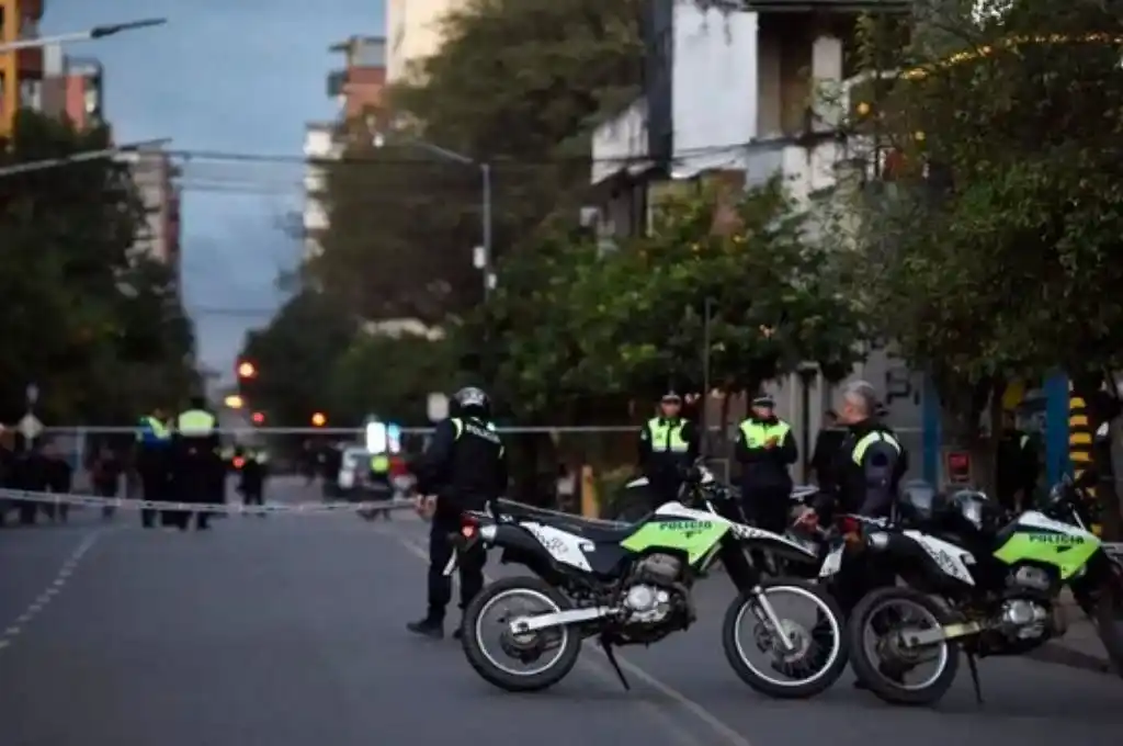 Atacó a su expareja y se suicidó
