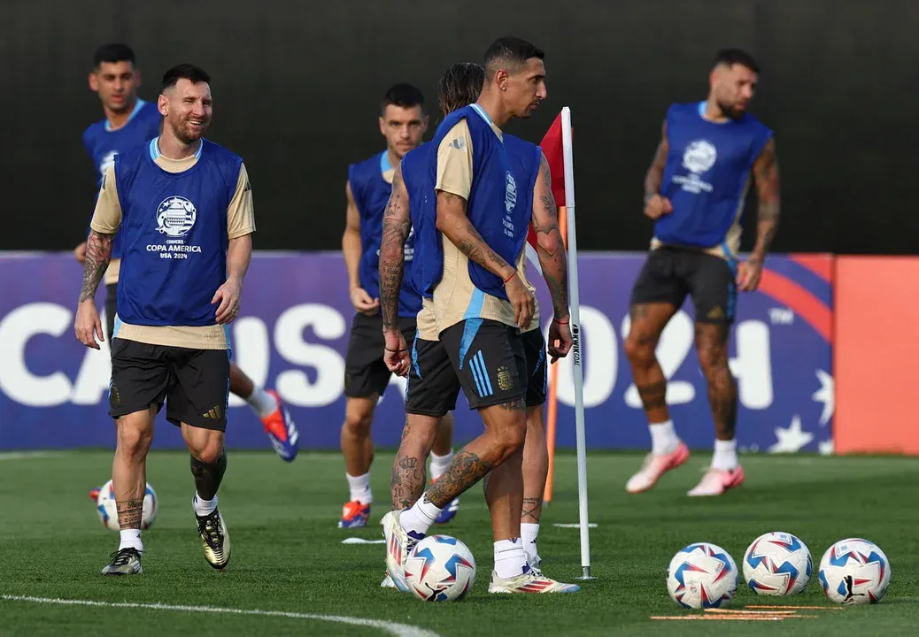 Scaloni repetiría a los 11 titulares que enfrentaron a Canadá..