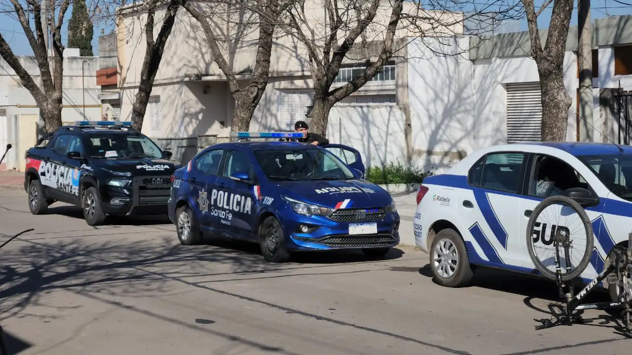 Robo e intensa persecución en pleno centro: atraparon a un ladrón que escapó varias cuadras - 1