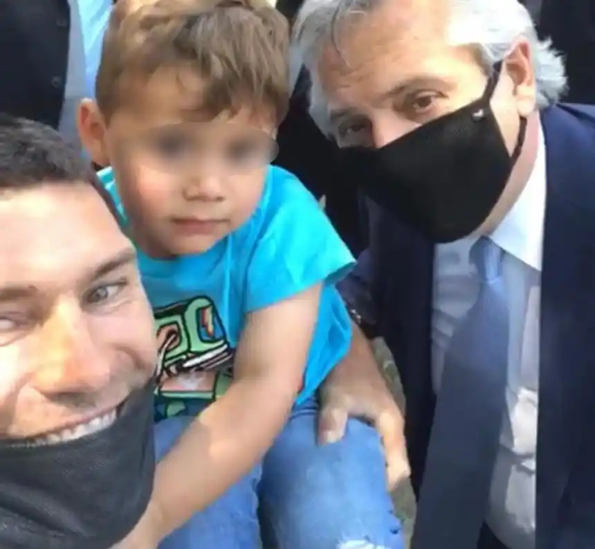 Julio Alsogaray en Vuelta de Obligado: la foto con Alberto Fernández y el recuerdo a su familiar que combatió en la Batalla
