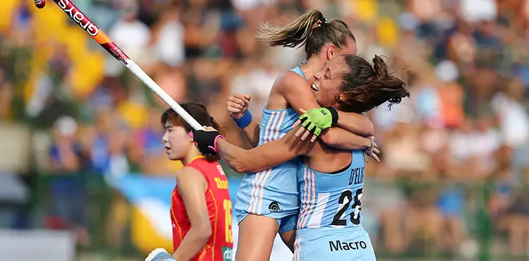 Las Leonas superó a China