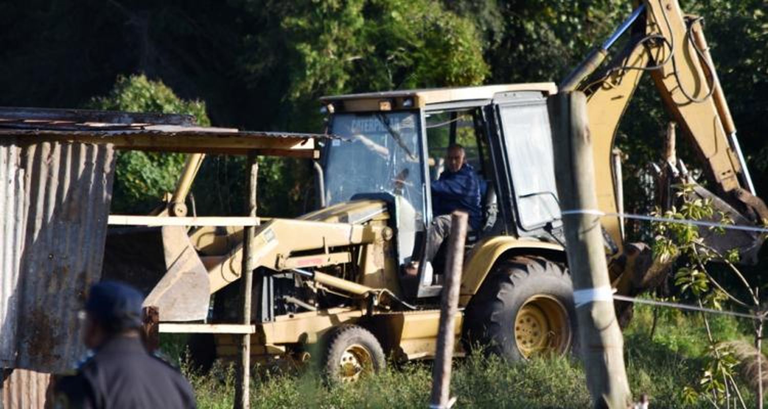 Dávila y Cruz Roja: una usurpación, una orden de desalojo y dos terrenos con distintos propietarios