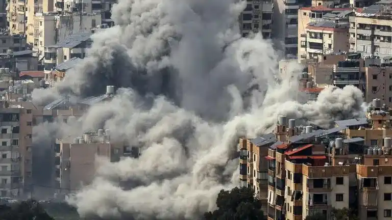 Israel lanzó una nueva ola de ataques aéreos en los suburbios de Beirut