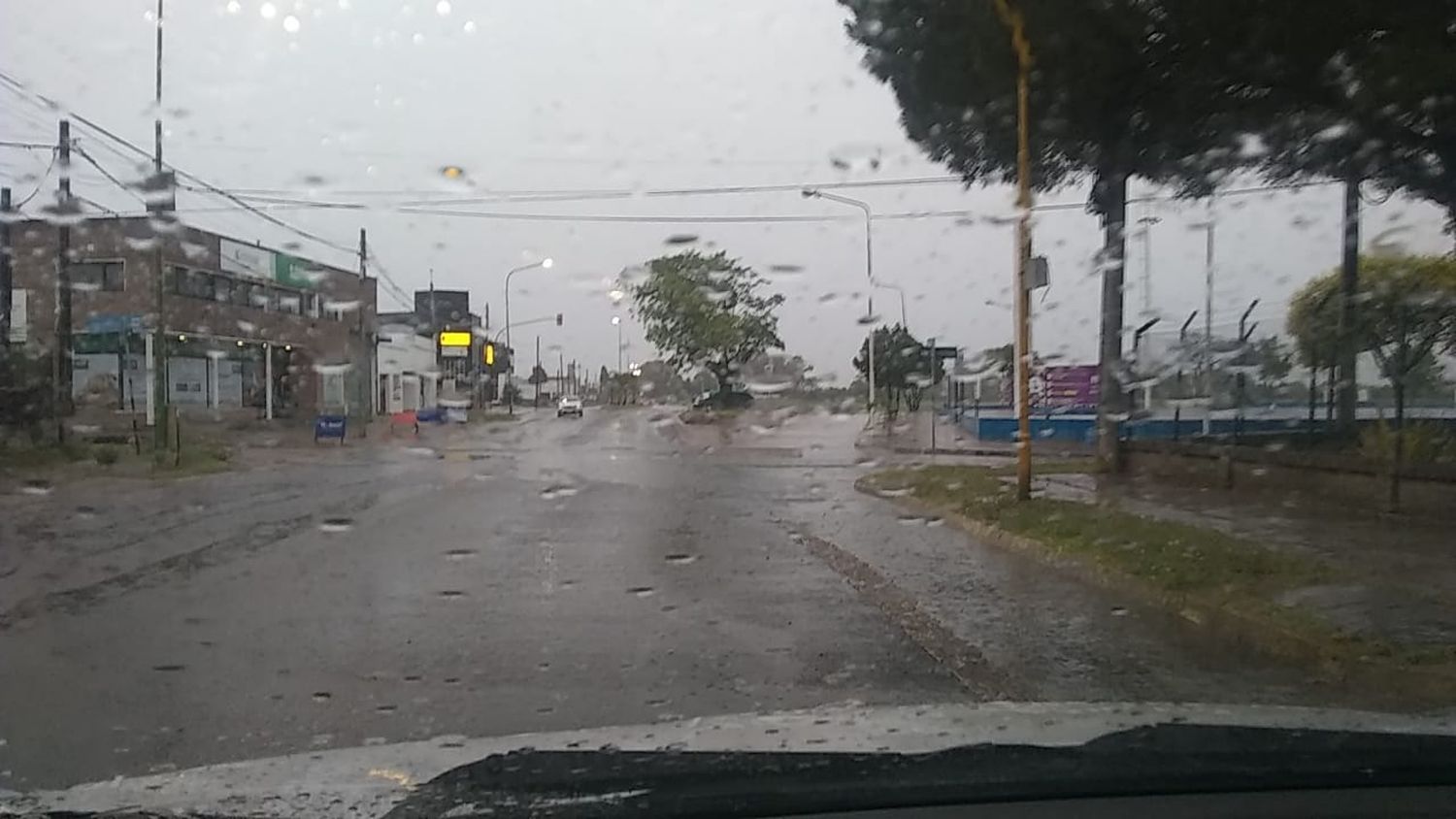 Alerta por tormentas aisladas en Gualeguaychú: hasta cuándo sigue la lluvia