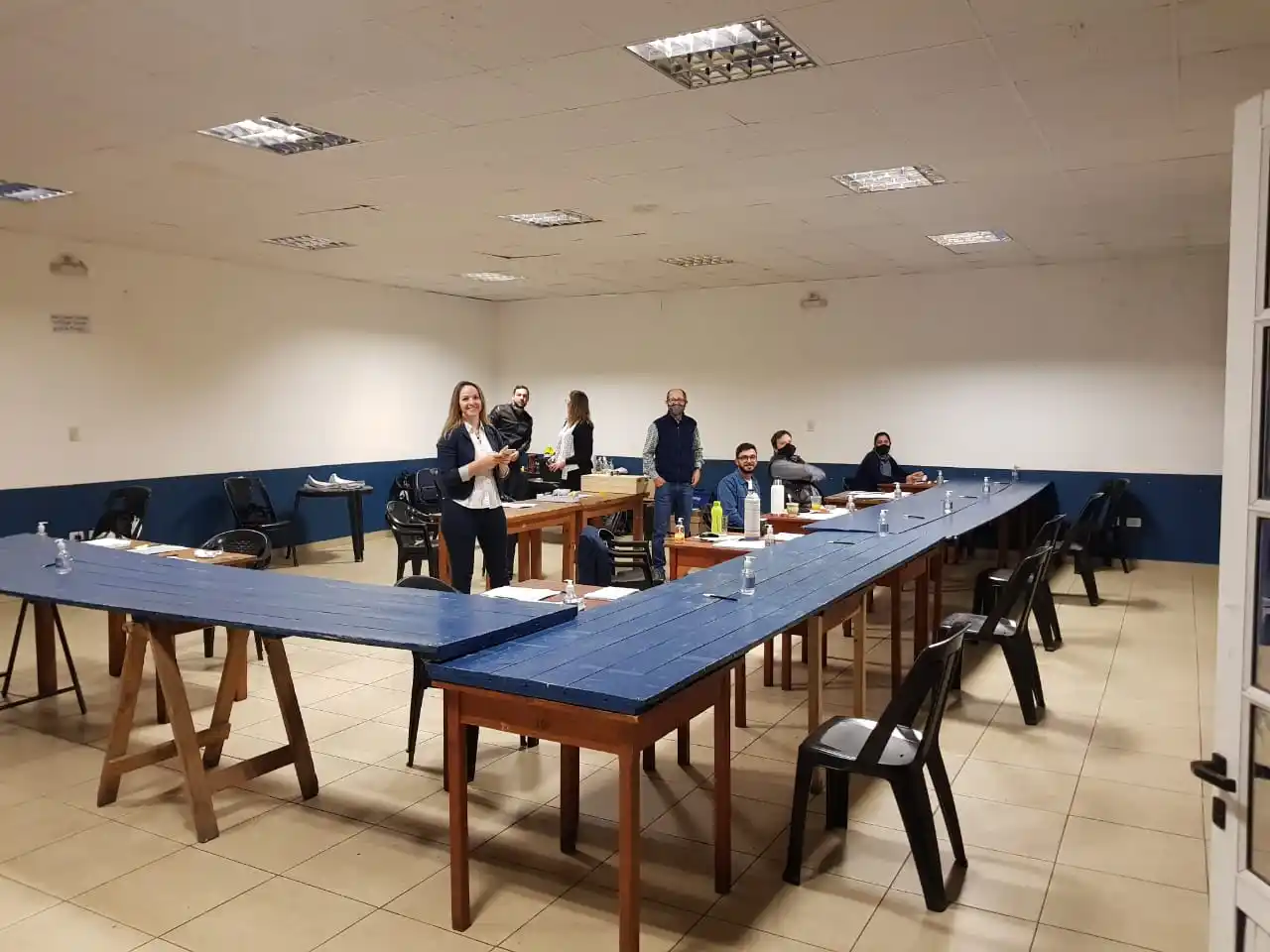 IFE: entregaron las tarjetas a beneficiarios