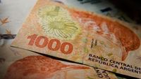 Qué hacer con los pesos: ¿Plazo fijo UVA o dólar?