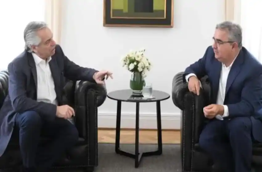 Un gobernador cercano al Presidente pide cambiar la fecha de las PASO y acercarlas a las generales