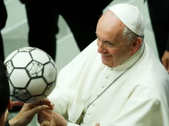 ¿Milagro o coincidencia? El curioso caso del club italiano que asciende cada vez que muere un Papa