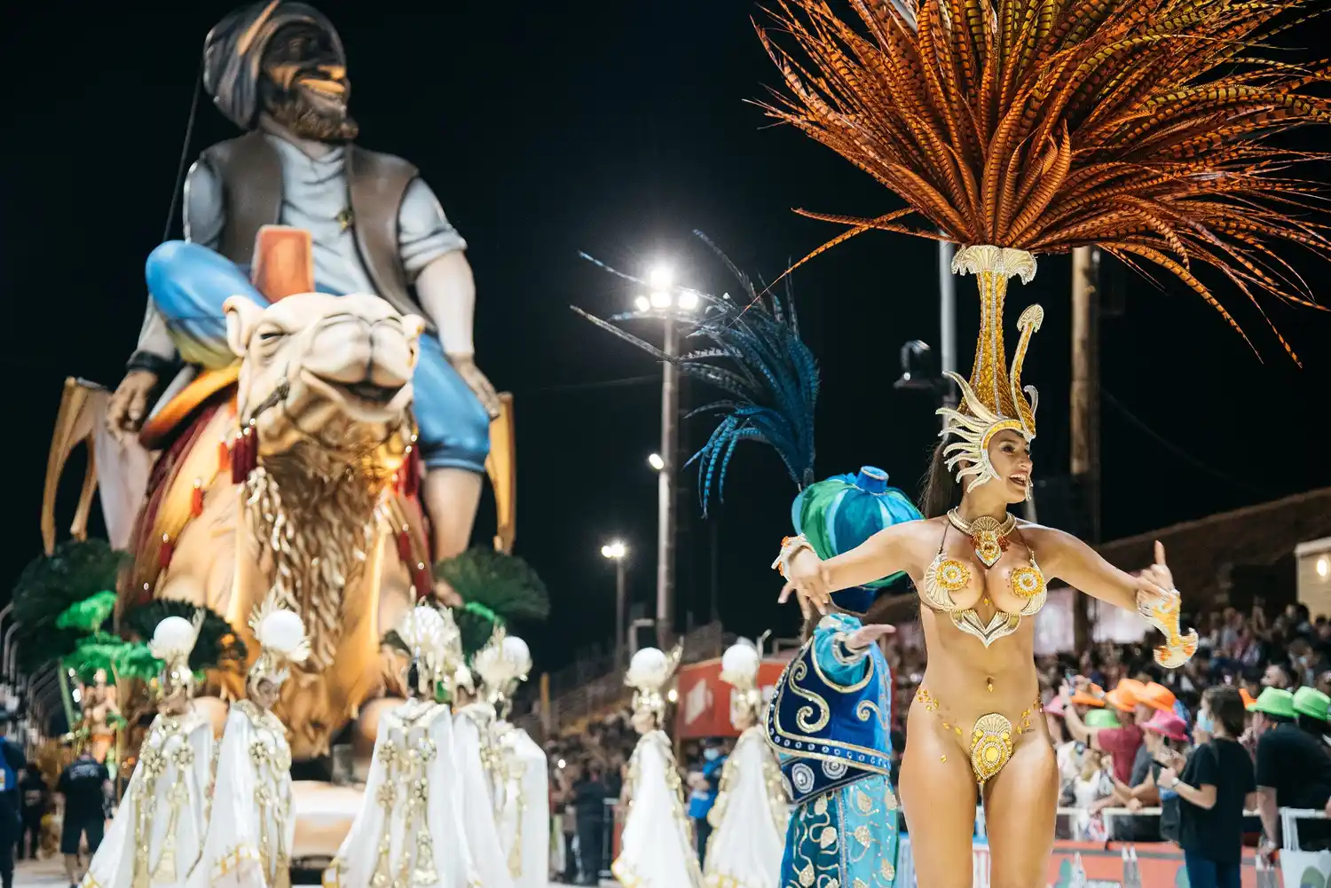 EN VIVO: Segundo a segundo, la última noche del Carnaval del País