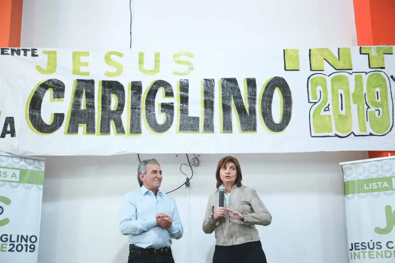 Senador cruzó a Patricia Bullrich que dijo que si no gana Cariglino "el problema de la droga va a seguir"