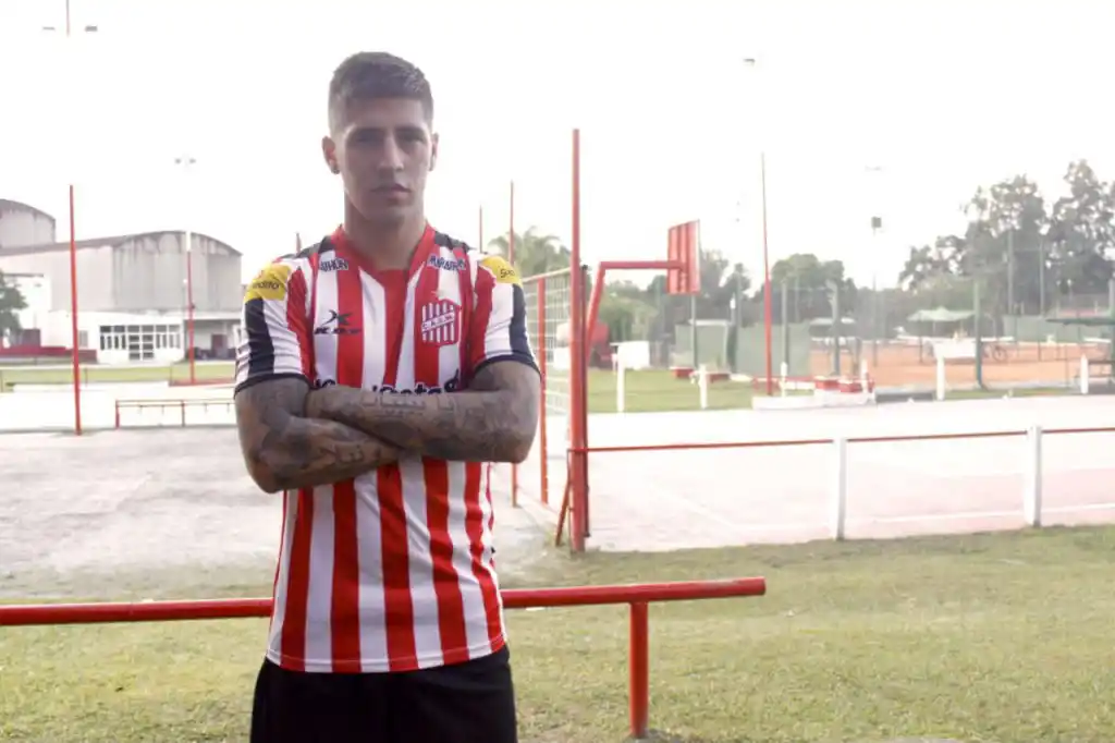 Ariel Cháves es el sexto que se incorpora a Alvarado