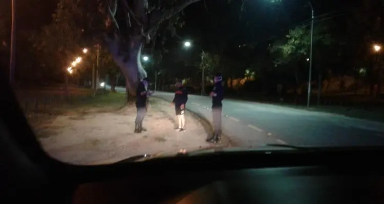 Coronavirus: Tres apresados por violar el autoaislamiento y el dueño del taxi que se llevó la grúa por no cumplir la cuarentena