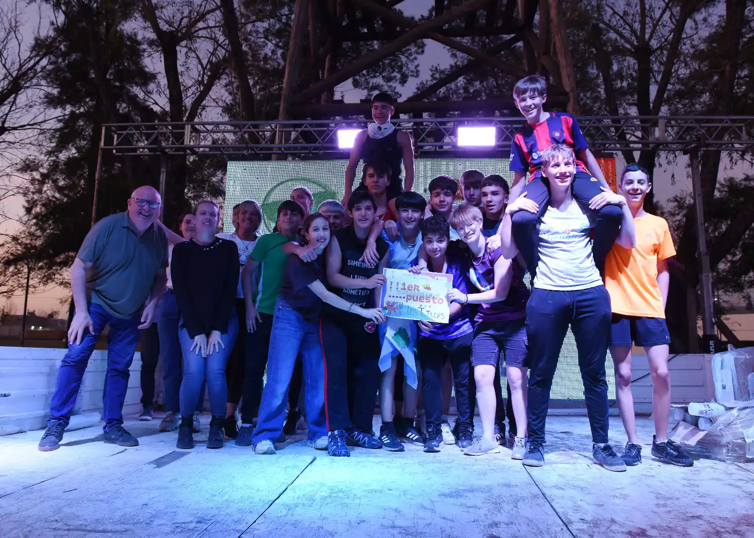 escuelas secundarias de Crespo concluyeron con éxito la Estudiantina 2023