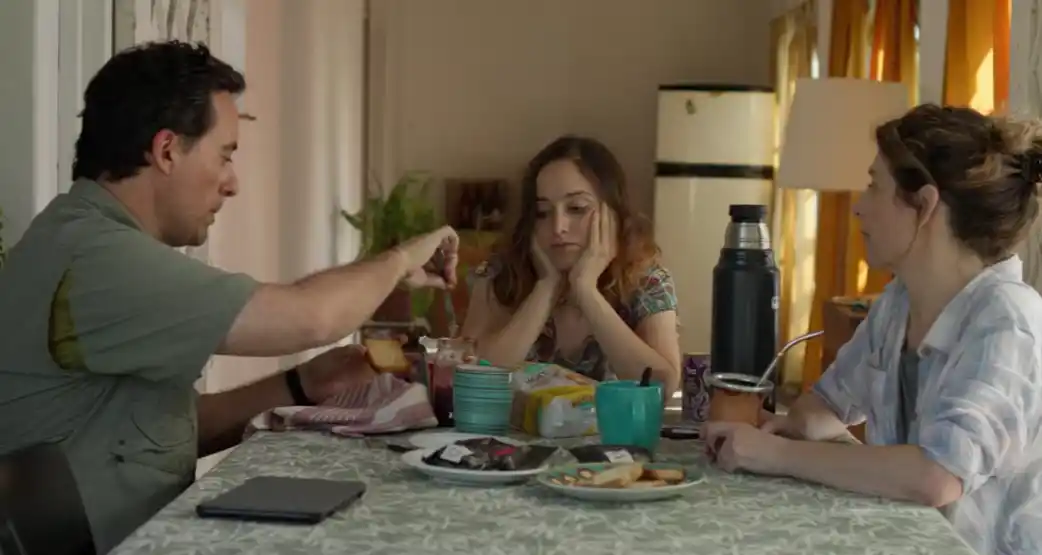 La actriz sampedrina Ángeles Zapata protagoniza El agrónomo, de Martím Turnes.