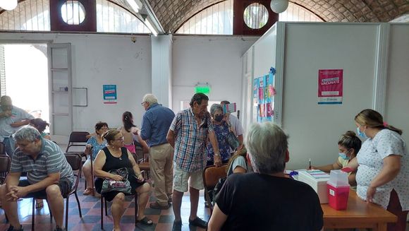 Último día del vacunatorio: se terminaron las vacunas y esperan el arribo de dosis en los centros de salud