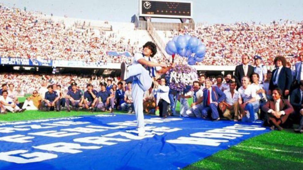 Nápoles quiere cambiar nombre de su estadio en honor a Maradona