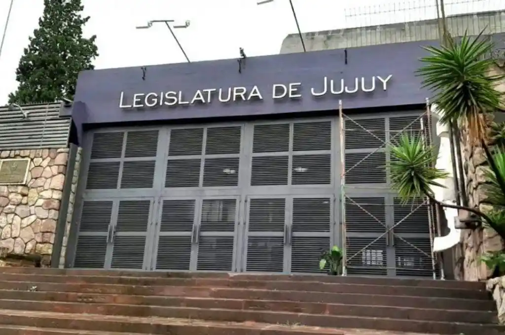Jujuy aprobó la vacunación obligatoria para trabajadores estatales
