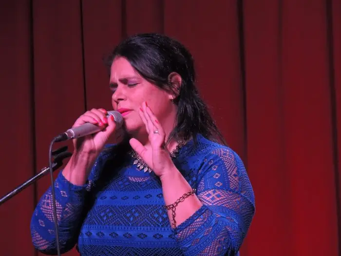 Tributo a voces femeninas en la voz de Carolina Berretti