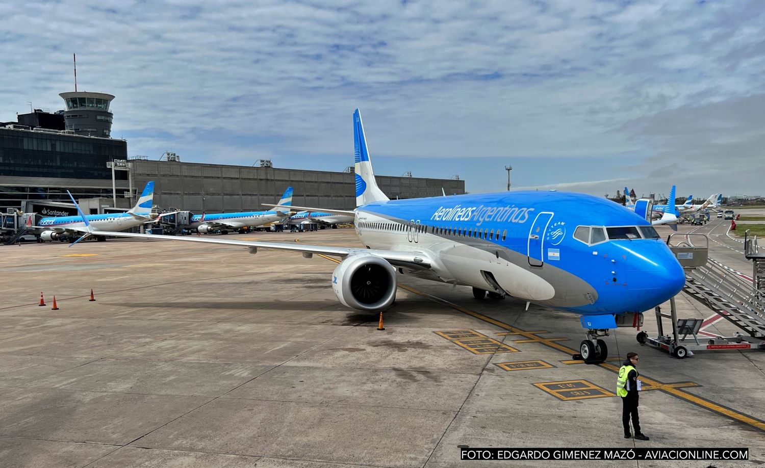 Con un origen particular, Aerolíneas Argentinas recibe un nuevo Boeing 737 MAX 8