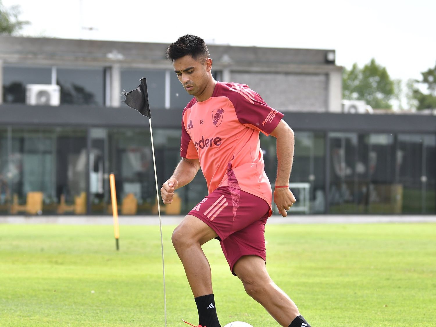 “Pity” Martínez se perderá el debut en la Copa