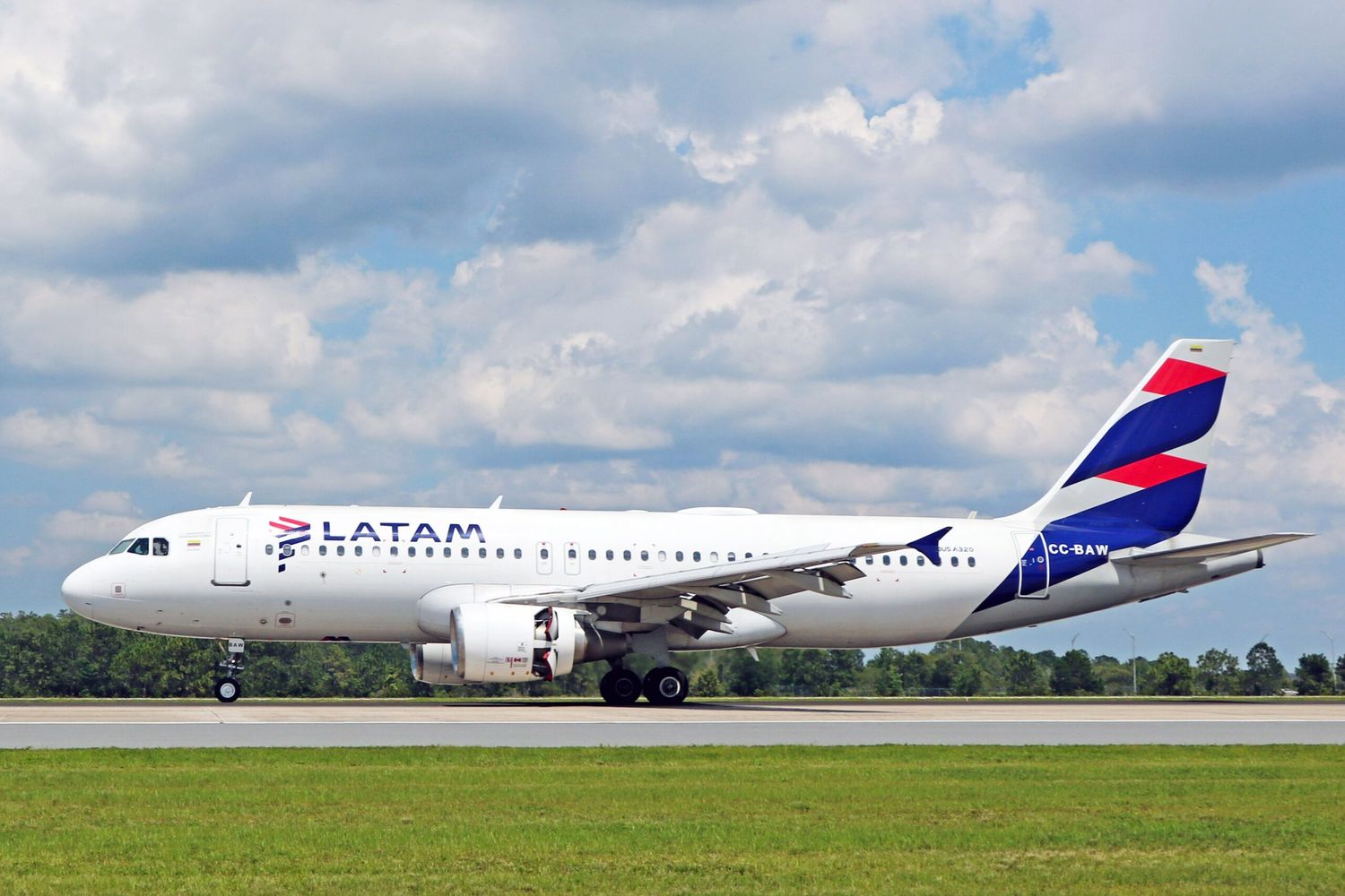LATAM inaugurated its flights between Bogota and Orlando
