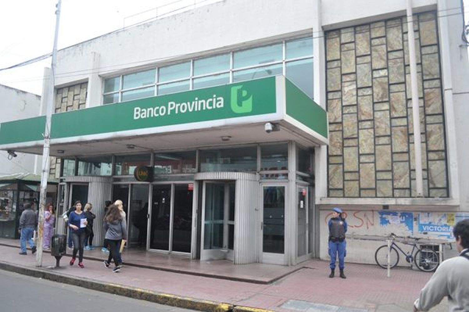 Más de 300 mil clientes del Banco Provincia ya recibieron el reintegro de Compre sin IVA