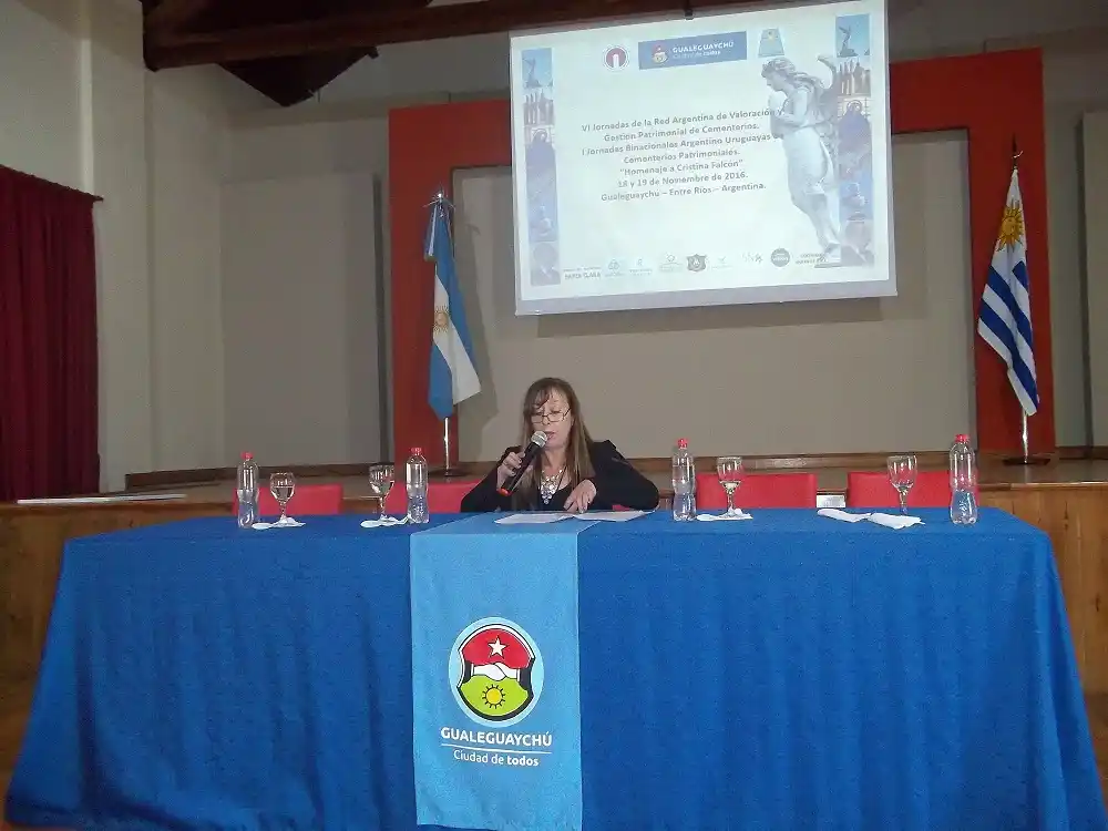 Mirar los cementerios con otros ojos