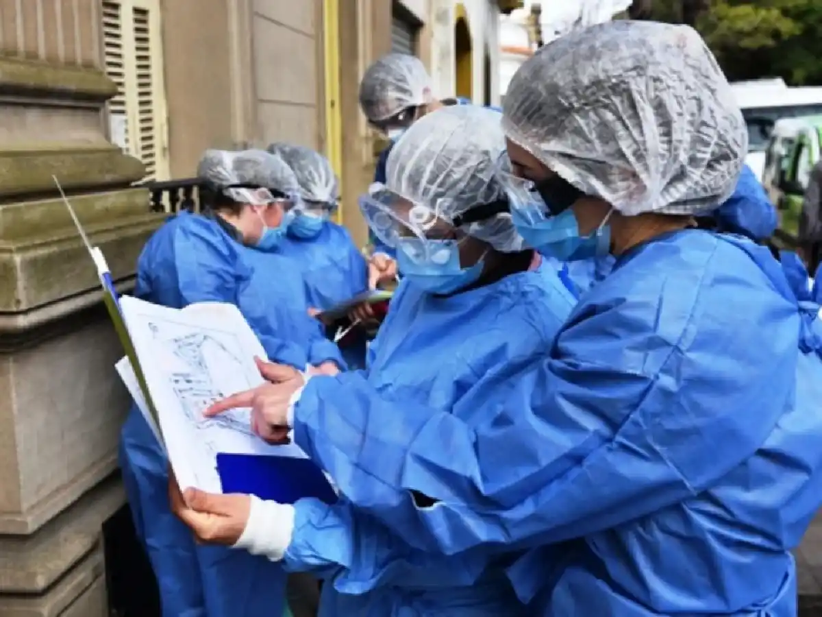 Coronavirus: bajaron los casos activos y el promedio de contagios