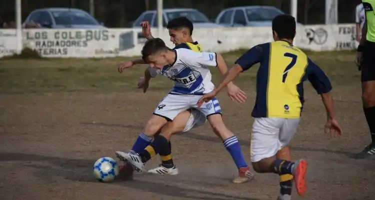 Primera B: El Clausura empezó con triunfo de América