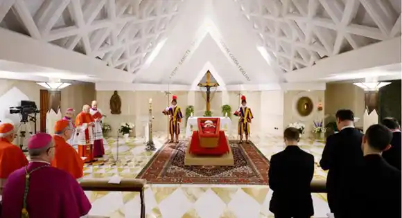 El funeral del papa Francisco será el 26 de abril en la plaza de San Pedro