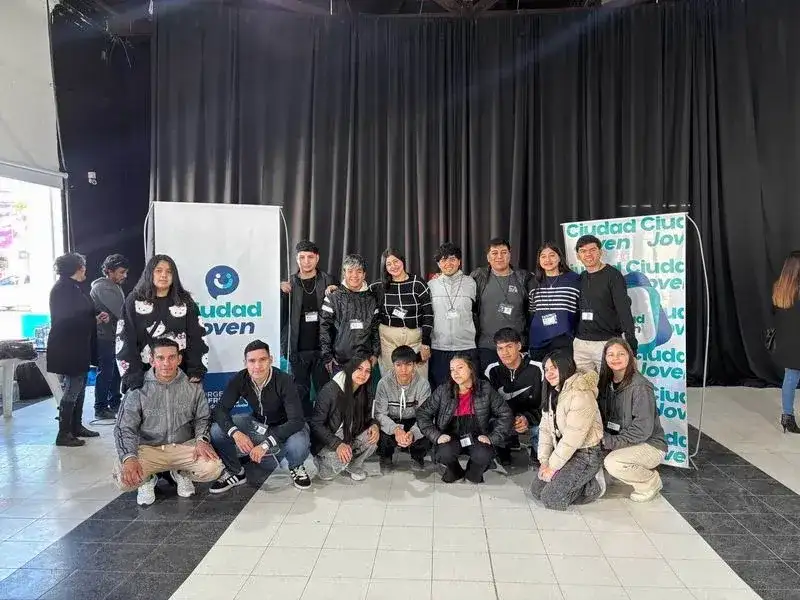 Ciudad joven prepara el desfile
de buzos de egresados 2026