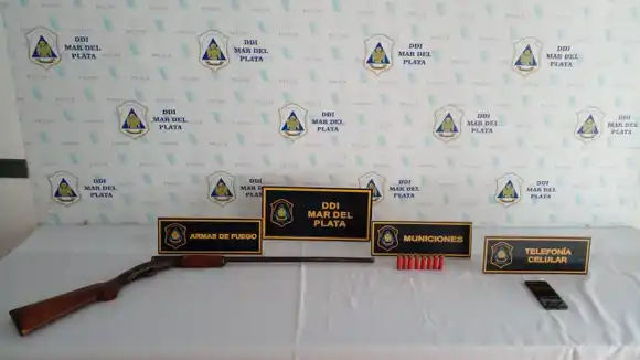 Detienen a un grupo que hace casi dos años le robó mil dólares, joyas, llaves de autos y dos celulares a una familia