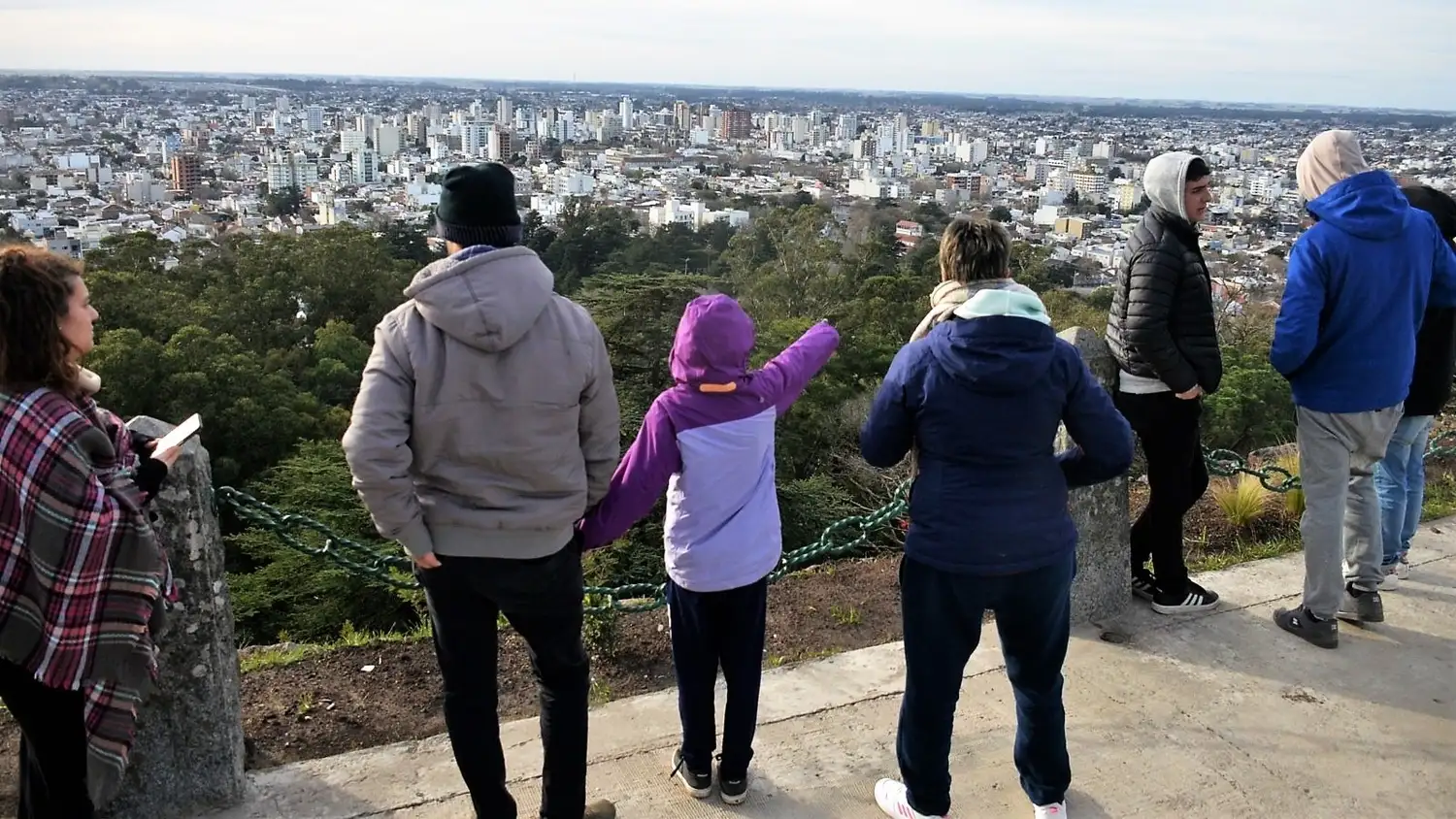 Buena afluencia de turistas en la ciudad.